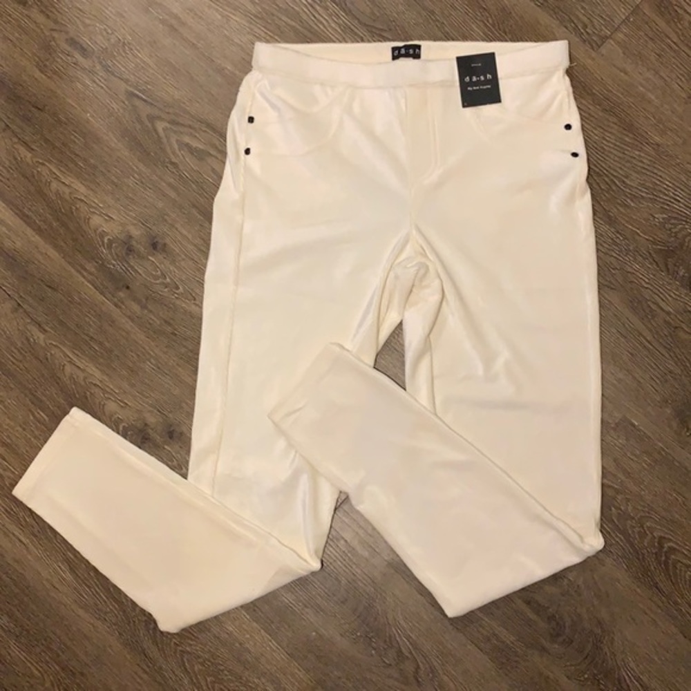 Dāsh Rip Knit Jegging
